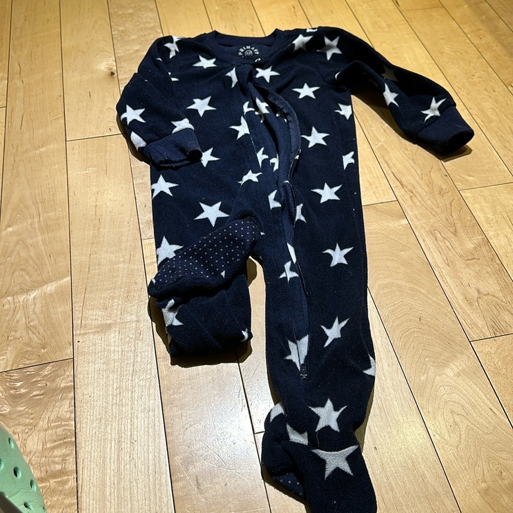 Primary fleece footie footed pajamas, size 18-24m